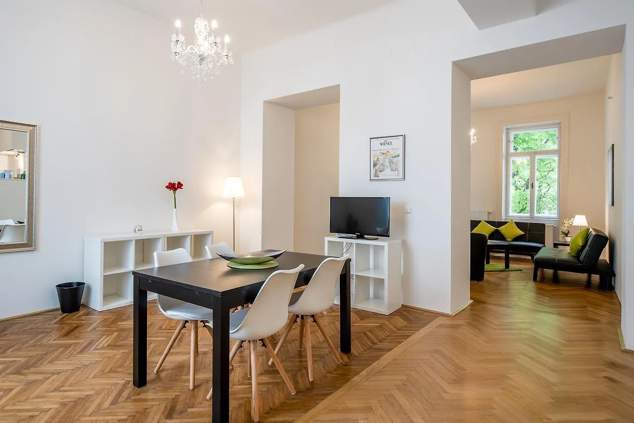 Duschel Apartments Imperial Living Vienna 0*,  Austria
