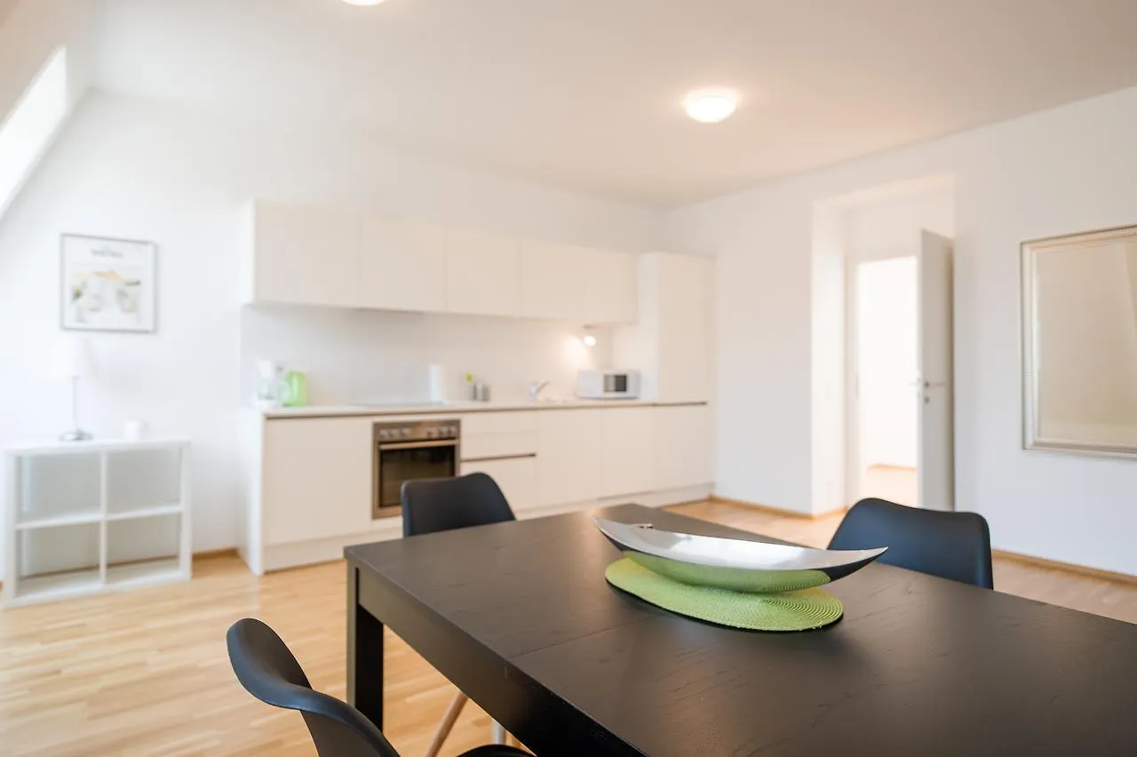Duschel Apartments Imperial Living Vienna 0*,