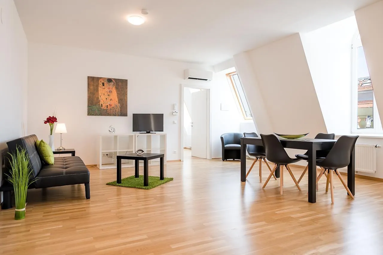 Duschel Apartments Imperial Living Vienna 0*,