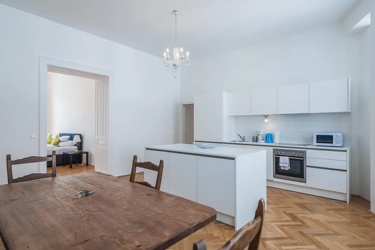 Duschel Apartments Imperial Living Vienna 0*,  Austria