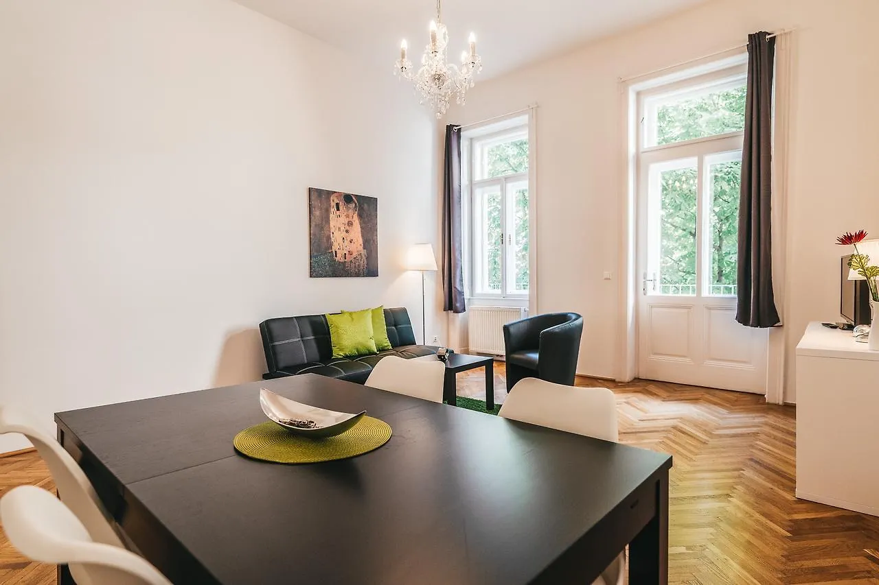 Duschel Apartments Imperial Living Vienna 0*,  Austria