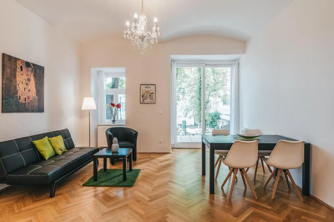 Duschel Apartments Imperial Living Vienna 0*,  Austria
